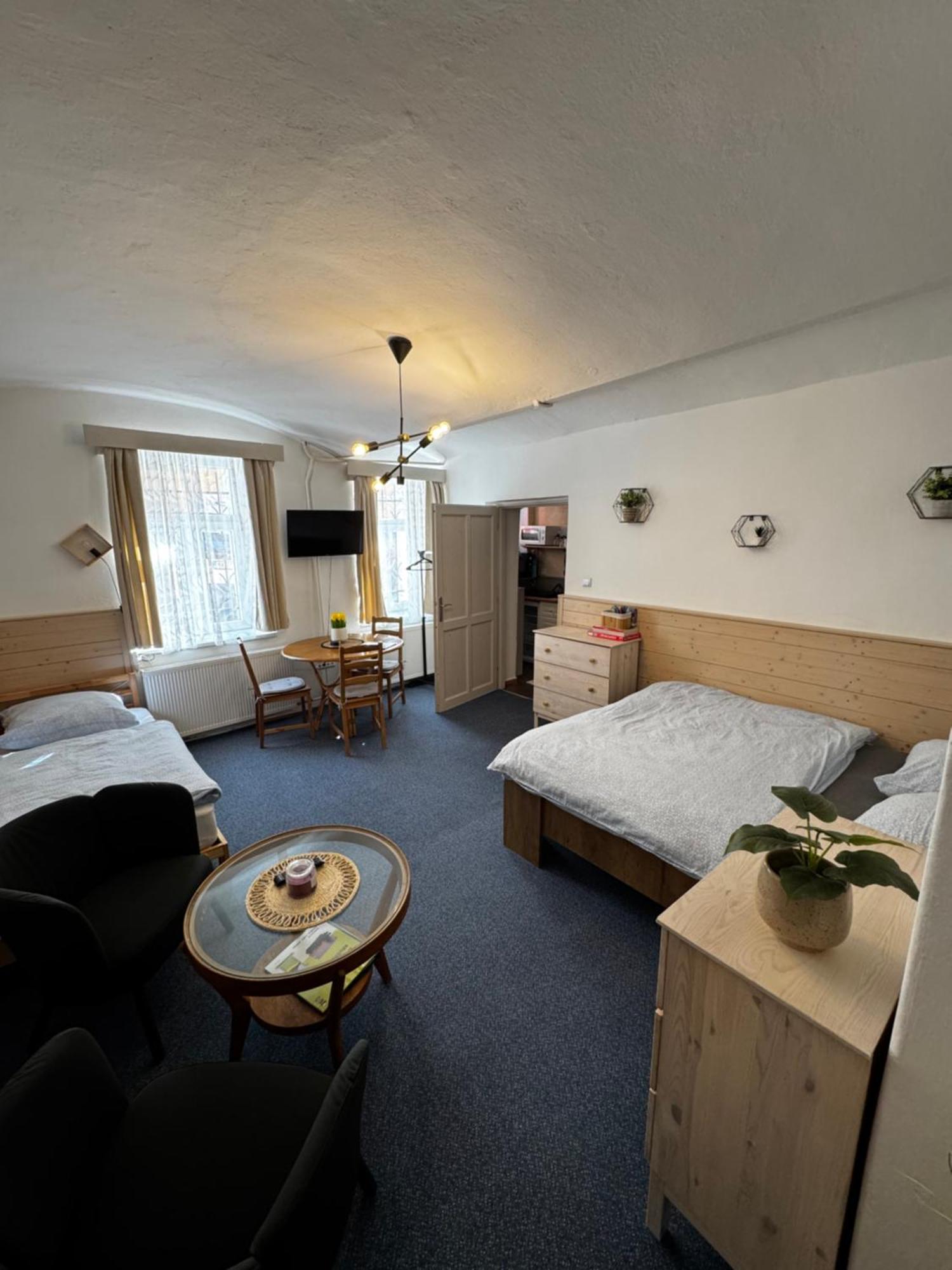 U Vahy Jachymov Apartment Luaran gambar